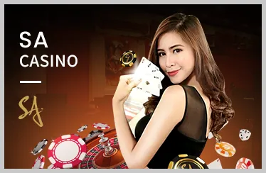 Bàn Roulette với bánh xe quay và chip cá cược tại 8s97